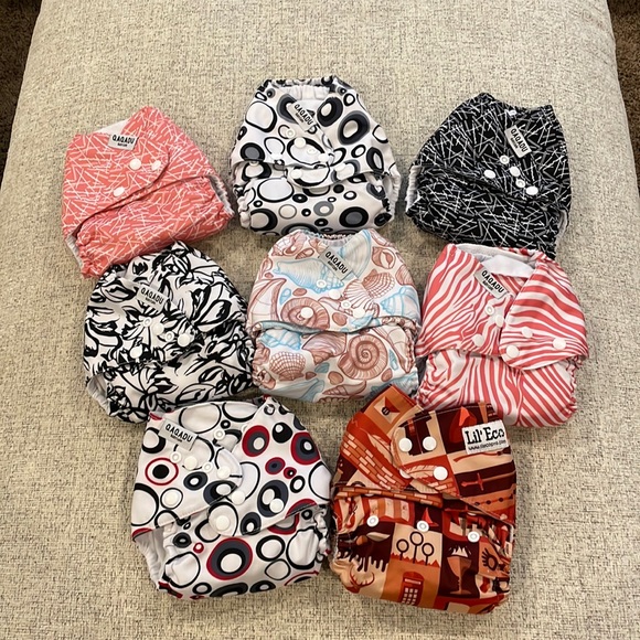 Cloth Diapers - LIKE NEW - Picture 1 of 2